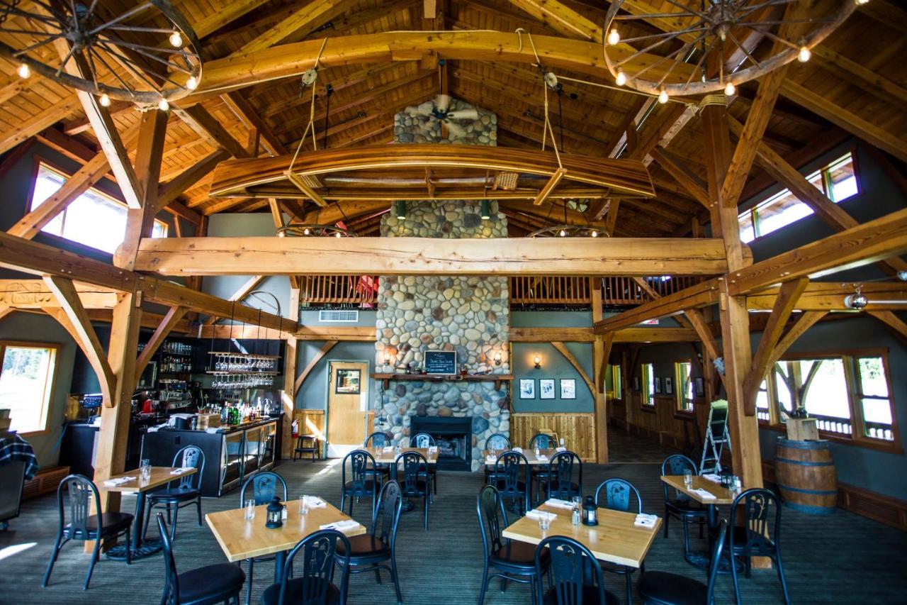 Heather Mountain Lodge Rogers Pass Экстерьер фото