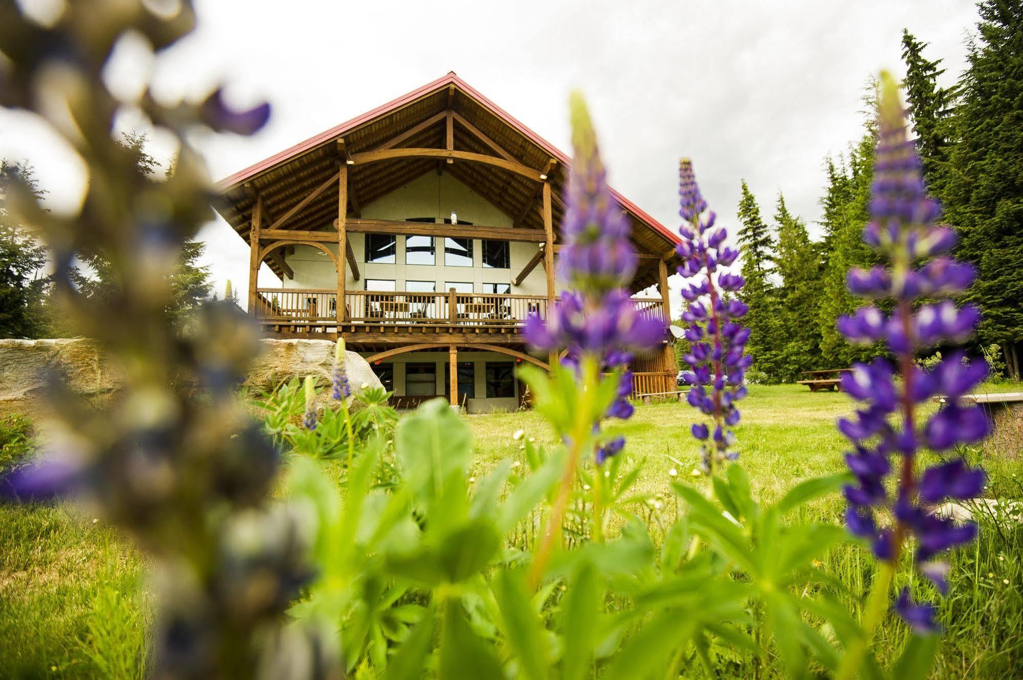 Heather Mountain Lodge Rogers Pass Экстерьер фото